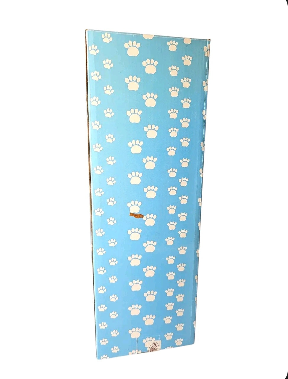 Oddly Darling Vintage box for Heritage Mint King Meow porcelain doll featuring a light blue background with white paw prints.