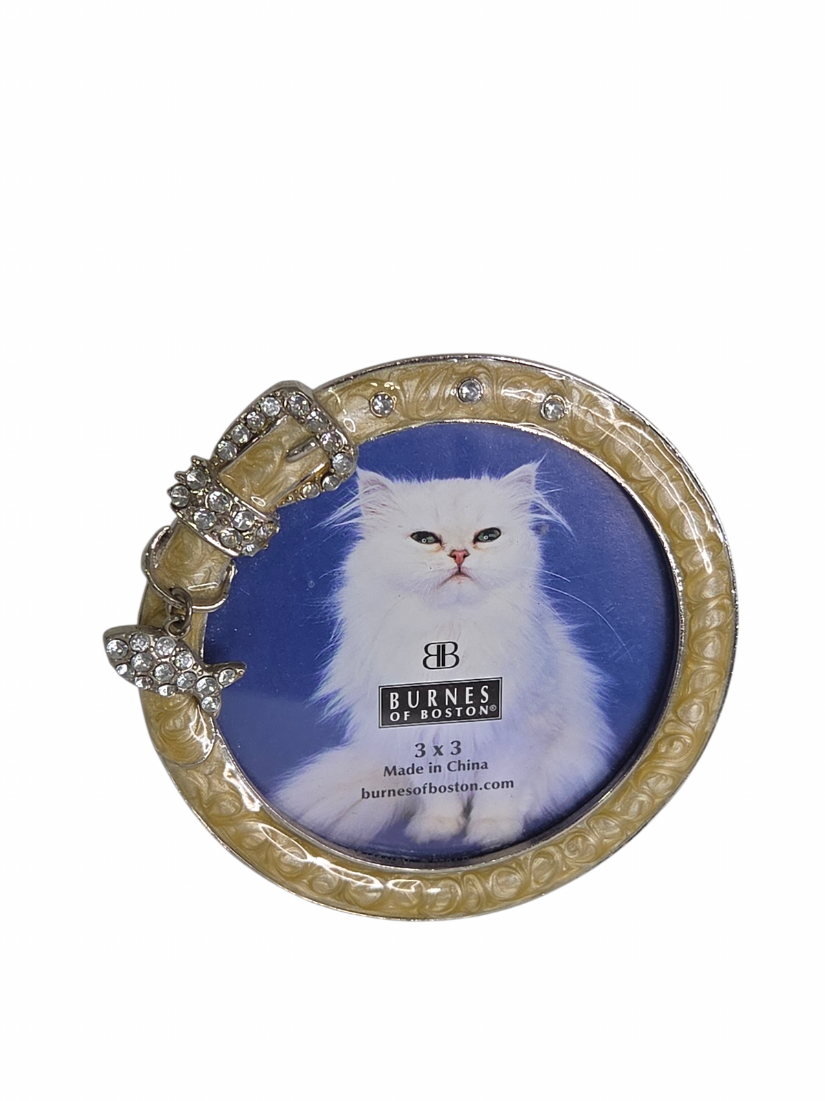 Oddly Darling Vintage round cat collar picture frame in cream pearl enamel for 3x3 photos.