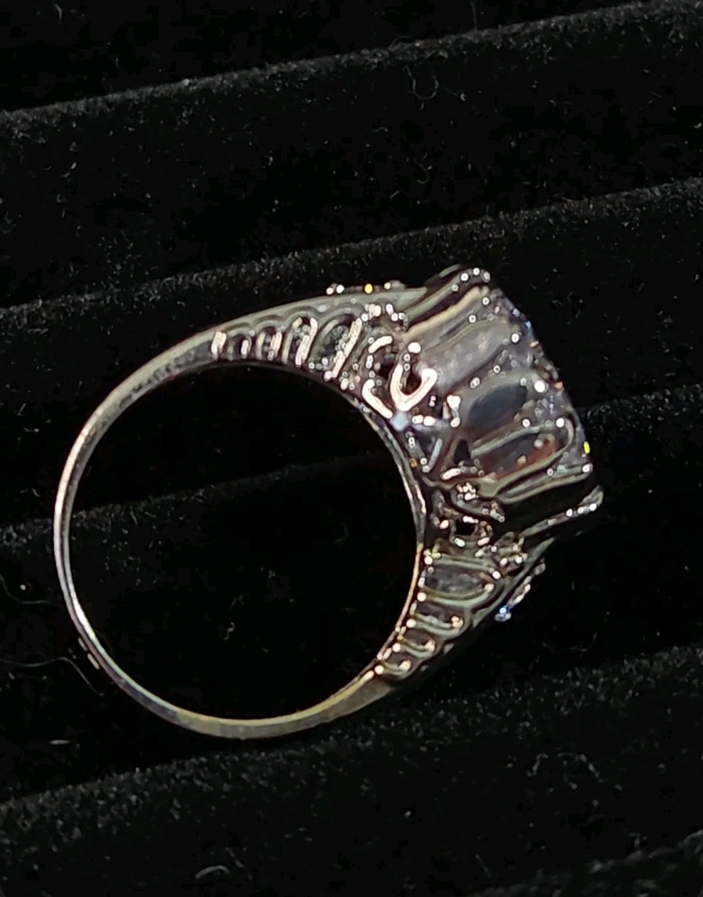 Oddly Darling Vintage silver-tone cocktail ring with a large brilliant-cut stone and intricate filigree side detail.
