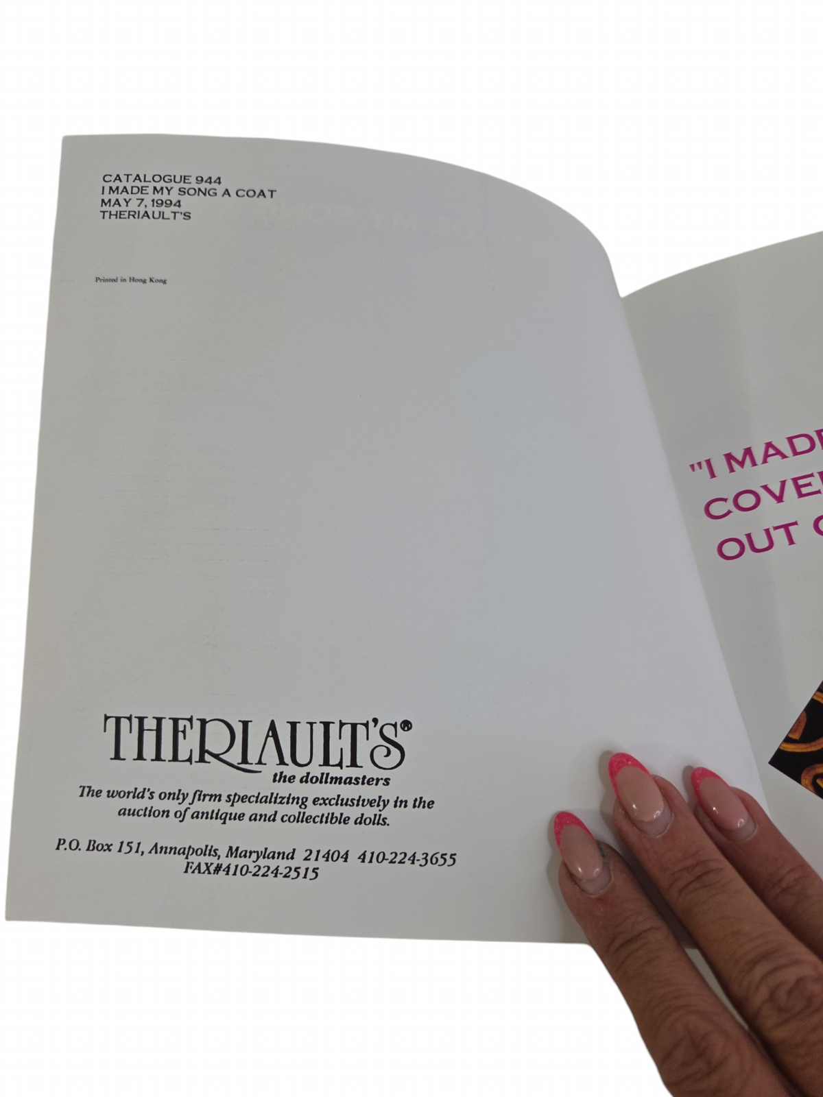 Oddly Darling Vintage 1994 Theriault's antique doll auction catalogue titled I Made My Song a Coat, interior page view.
