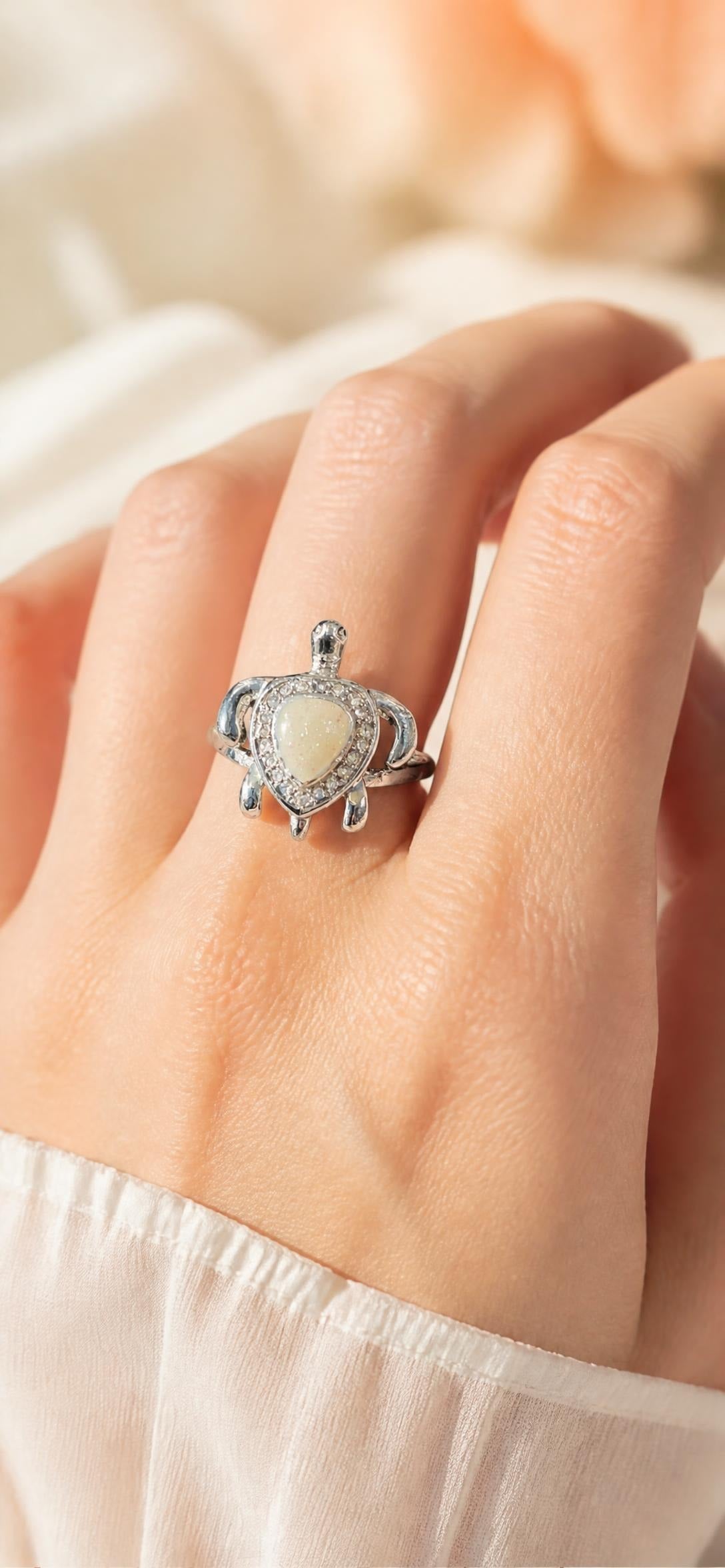 Oddly Darling Vintage Gold-tone figural turtle statement ring