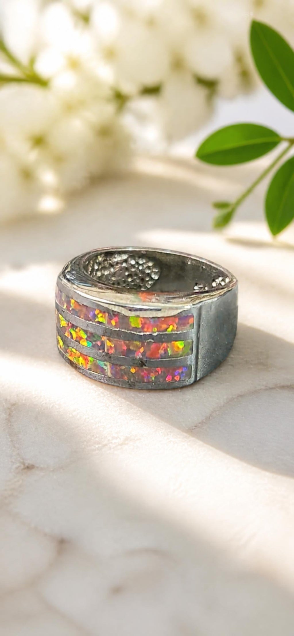Oddly Darling Vintage Synthetic opal inlay band ring