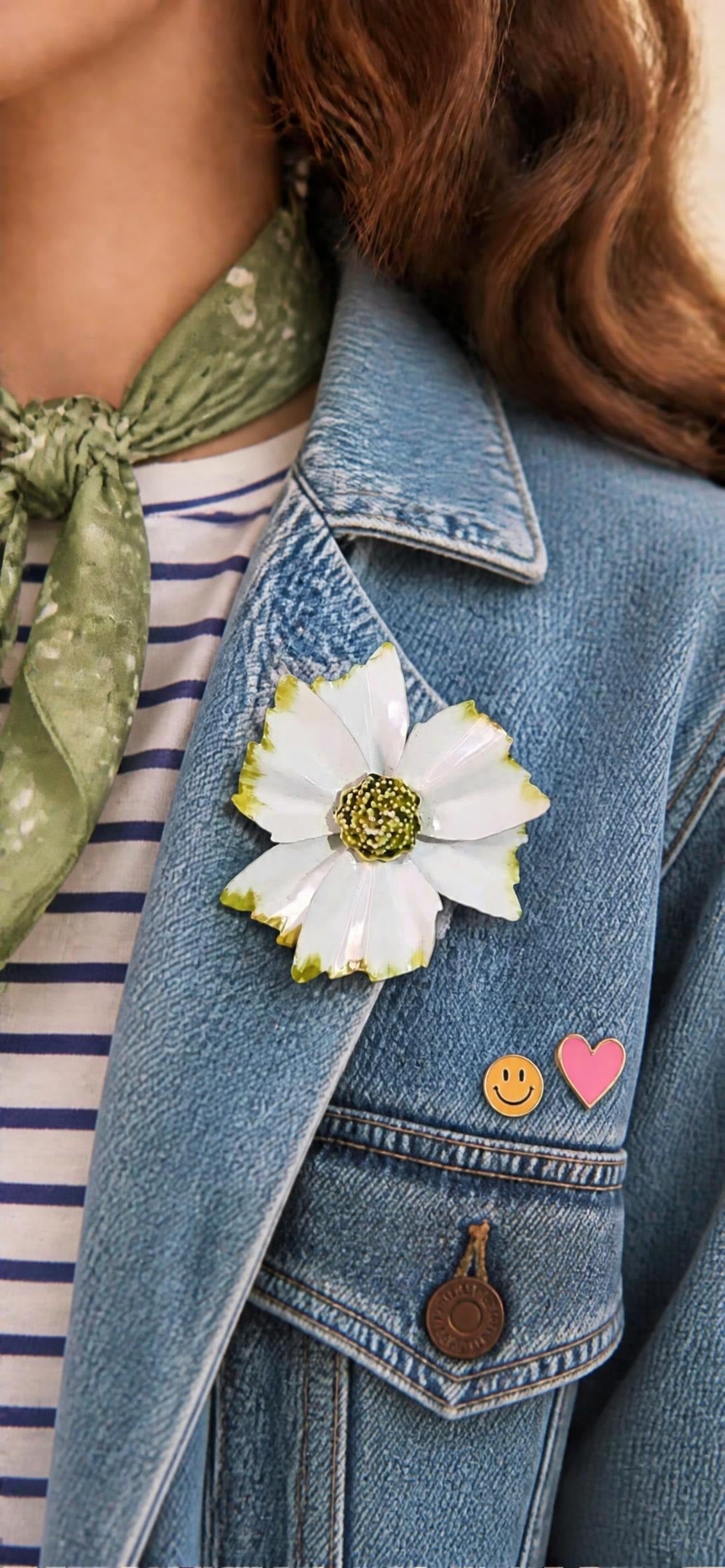 Oddly Darling Vintage White and green enamel flower brooch